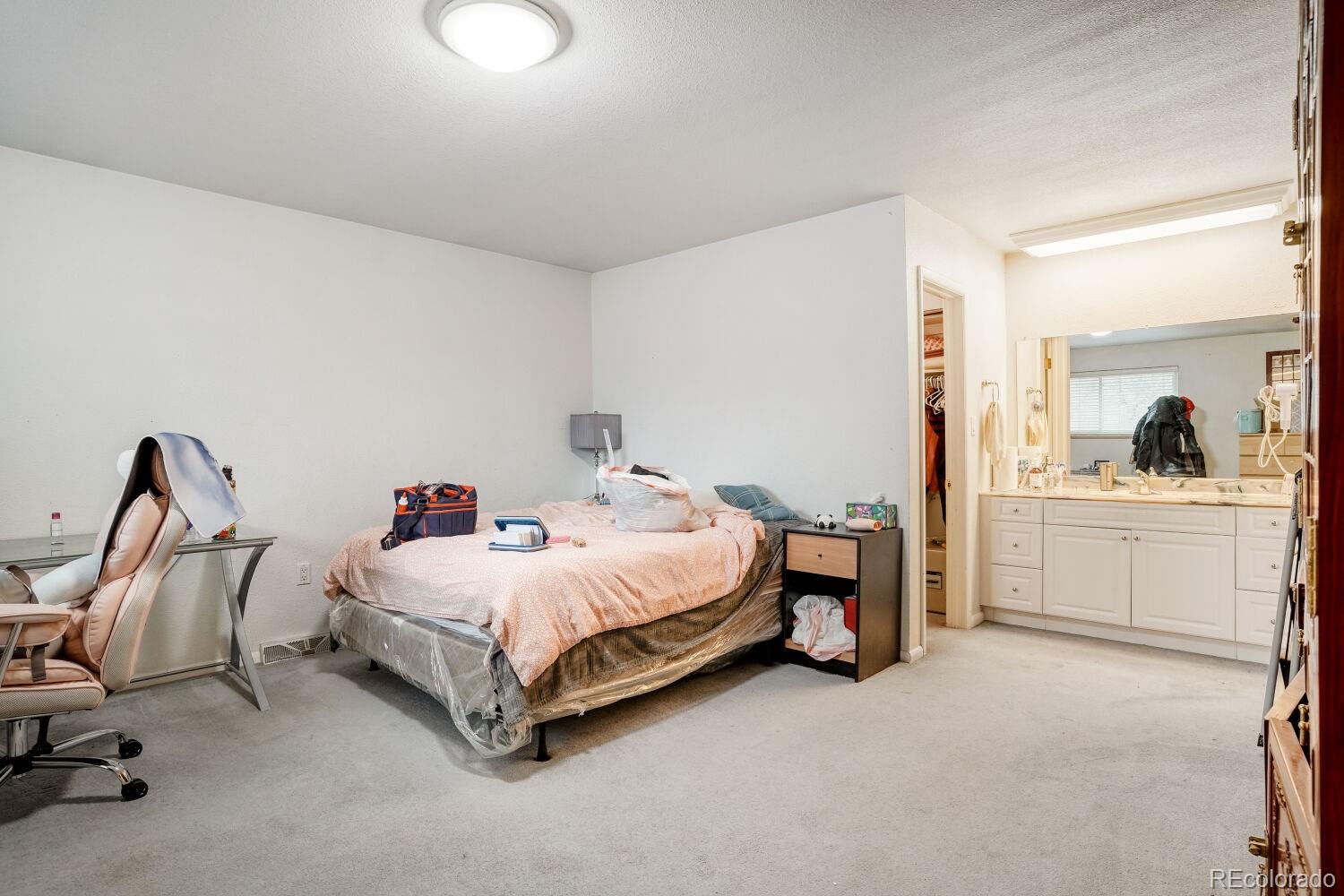 513 S Magnolia Lane Denver CO 80224