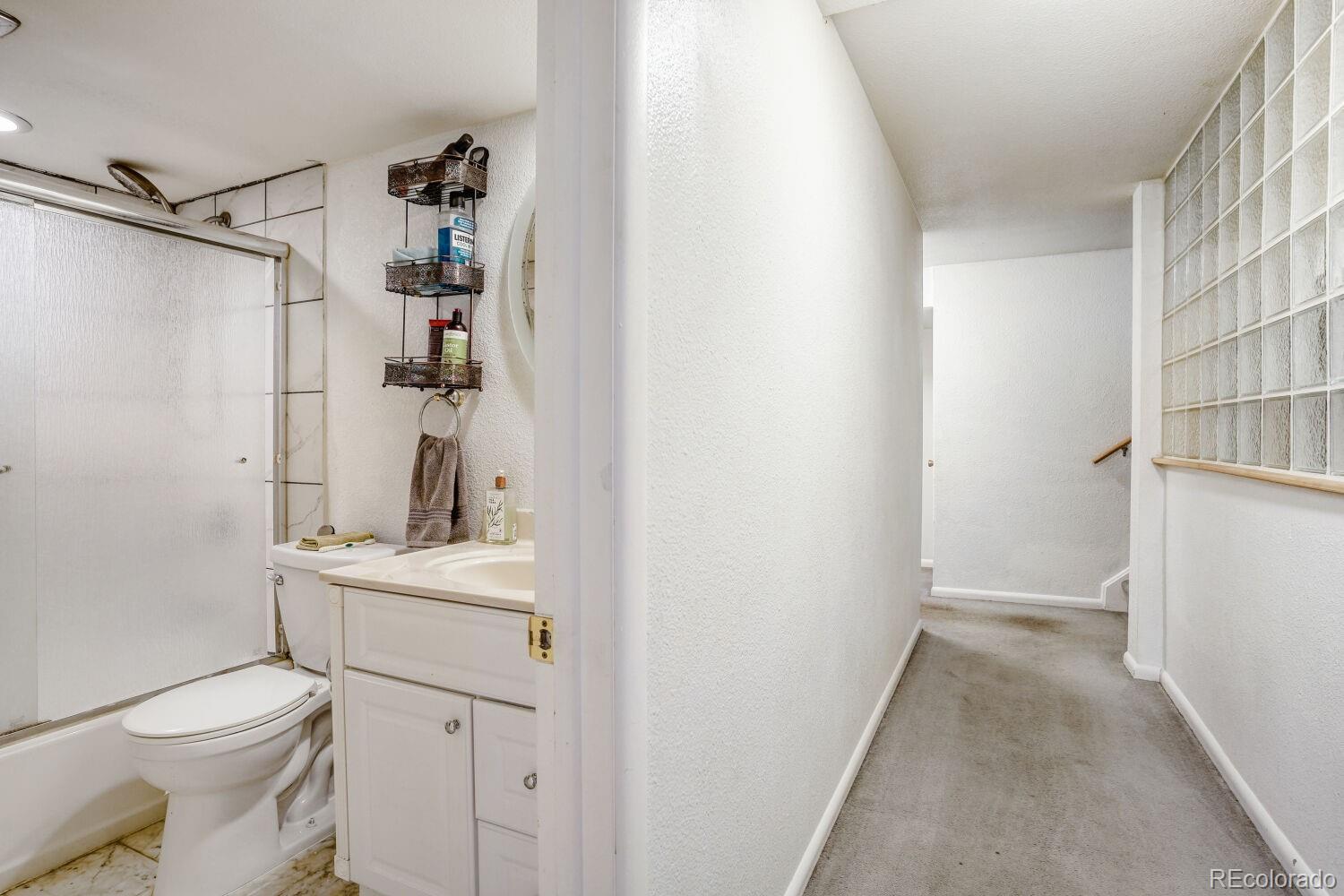 513 S Magnolia Lane Denver CO 80224