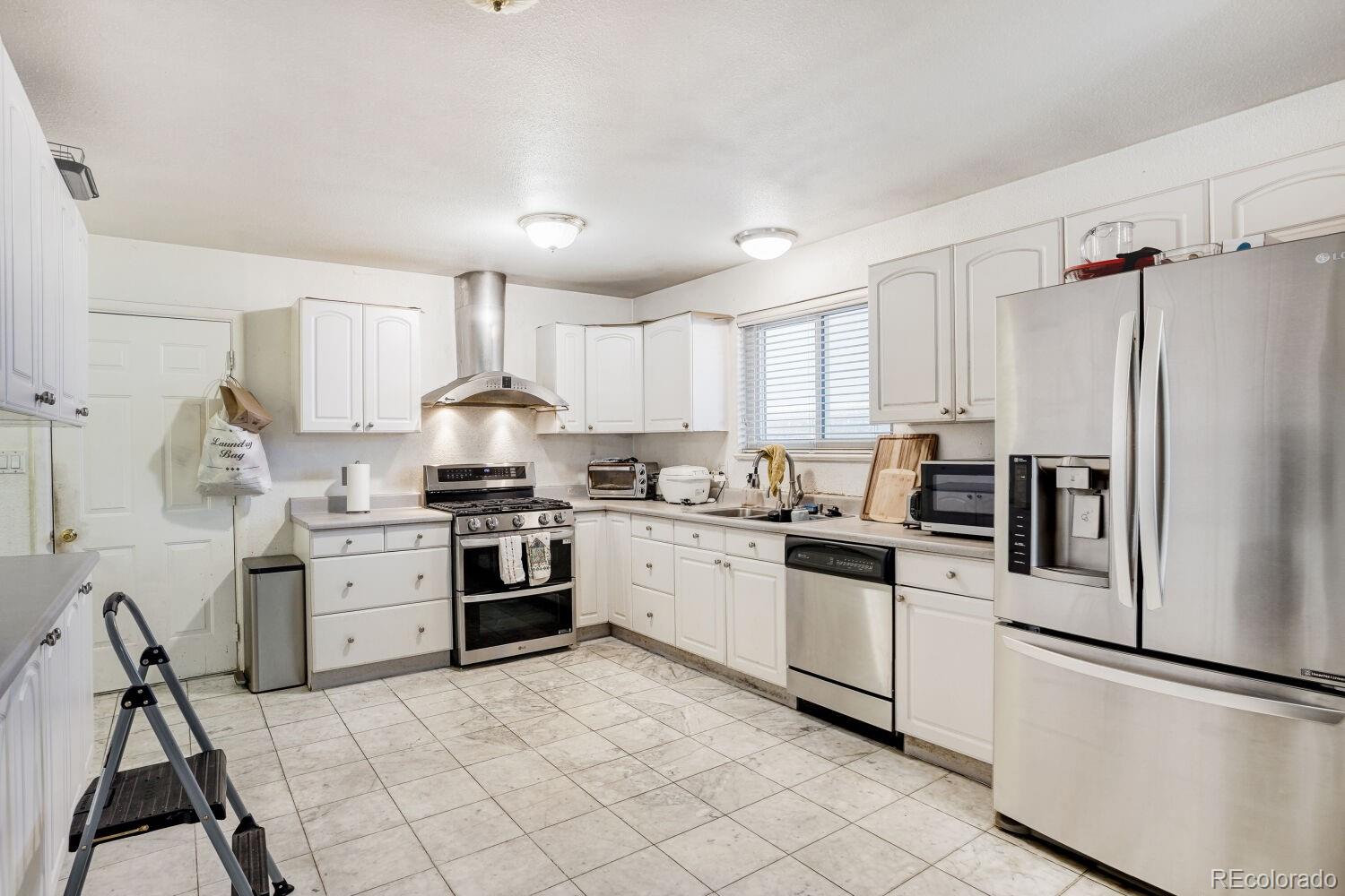 513 S Magnolia Lane Denver CO 80224