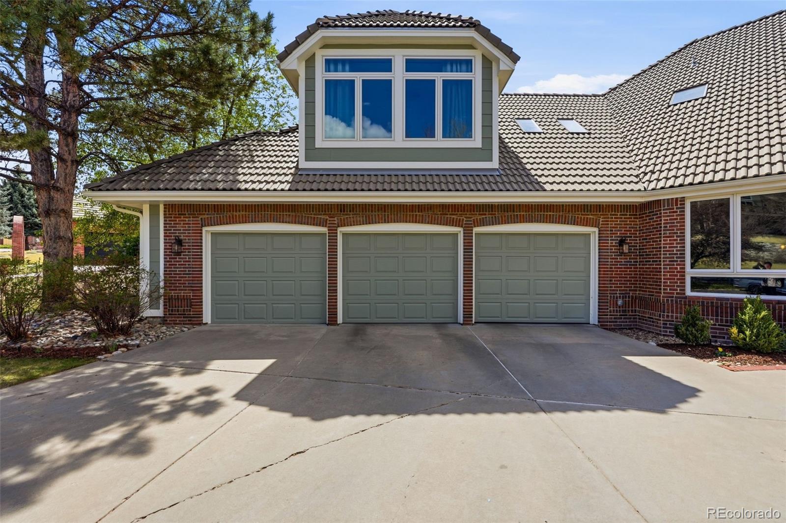 77 Falcon Hills Drive Highlands Ranch CO 80126