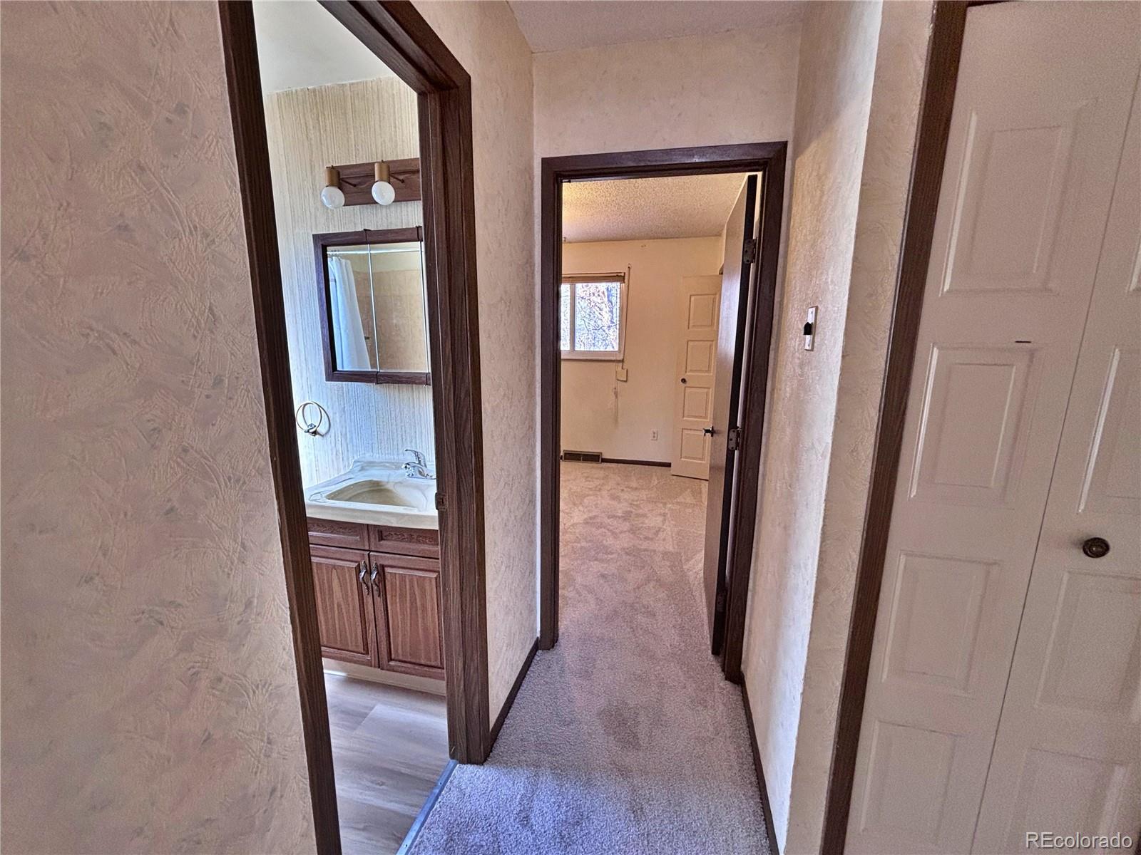 745 Mobile Street Aurora CO 80011