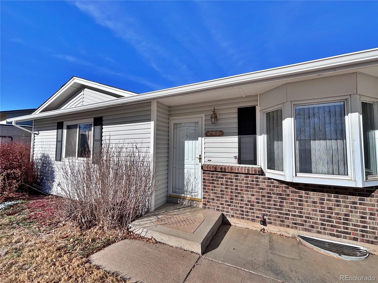 745 Mobile Street Aurora CO 80011