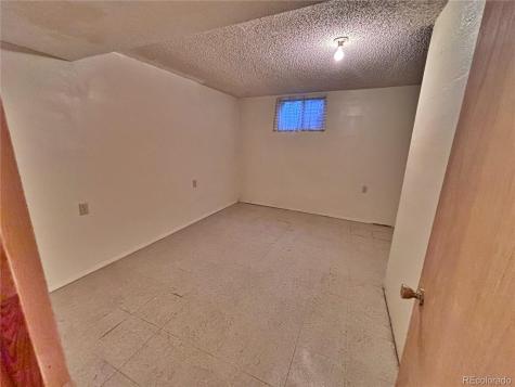 745 Mobile Street Aurora CO 80011