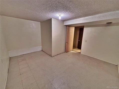 745 Mobile Street Aurora CO 80011