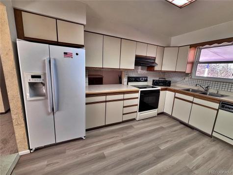 745 Mobile Street Aurora CO 80011
