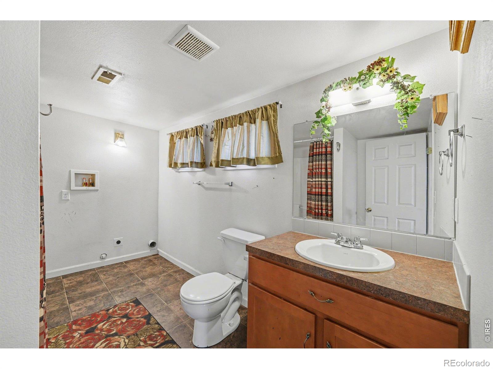 3812 Empire Street Evans CO 80620