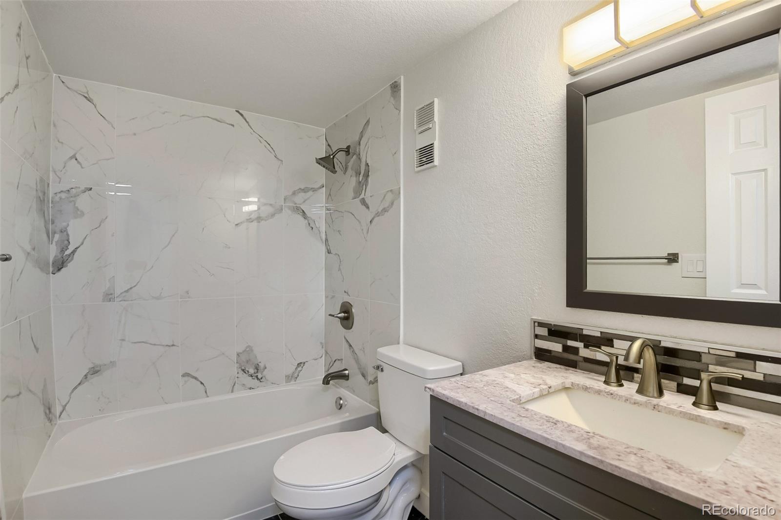17464 E Temple Drive Aurora CO 80015