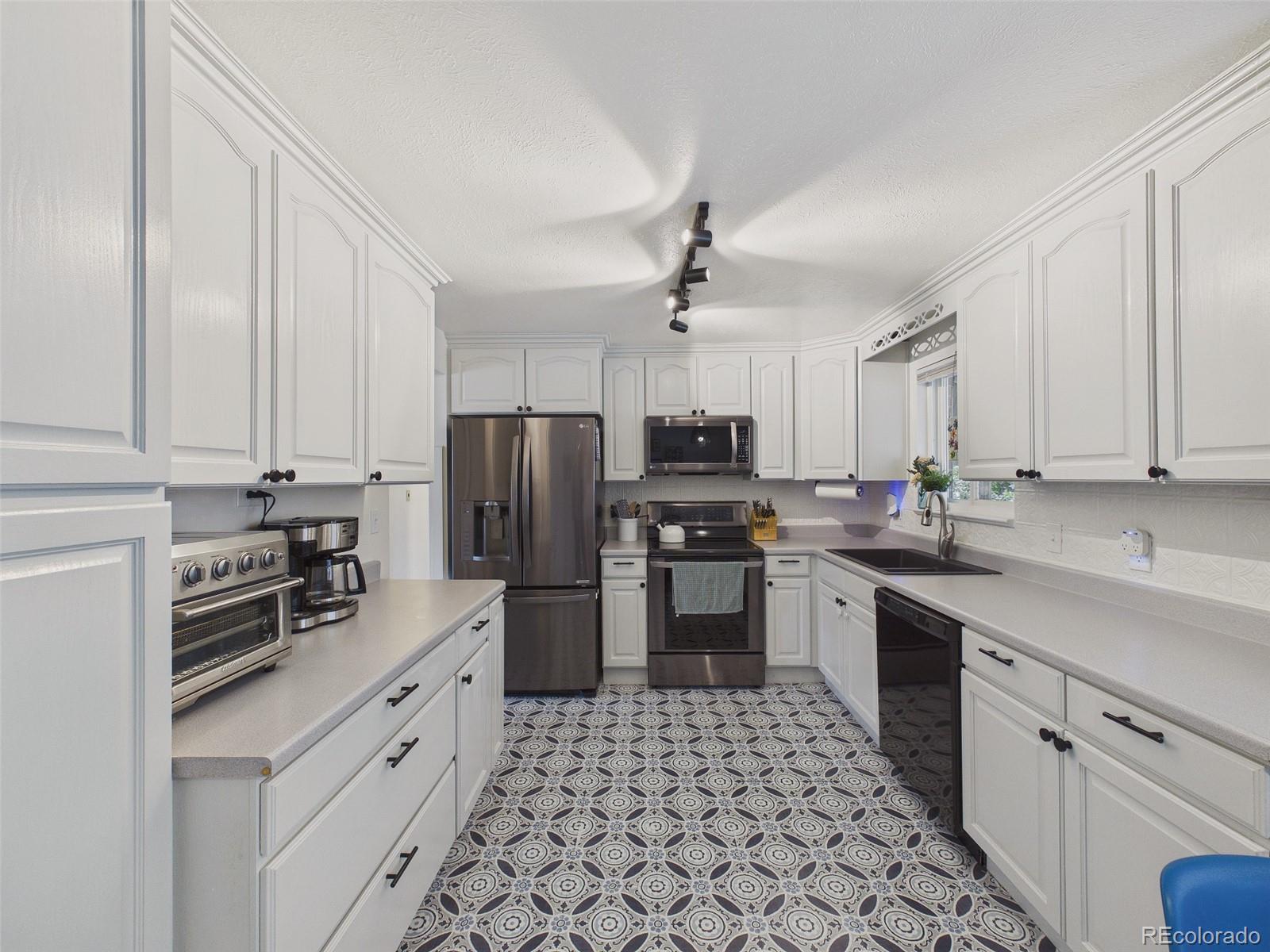851 Miller Court Lakewood CO 80215