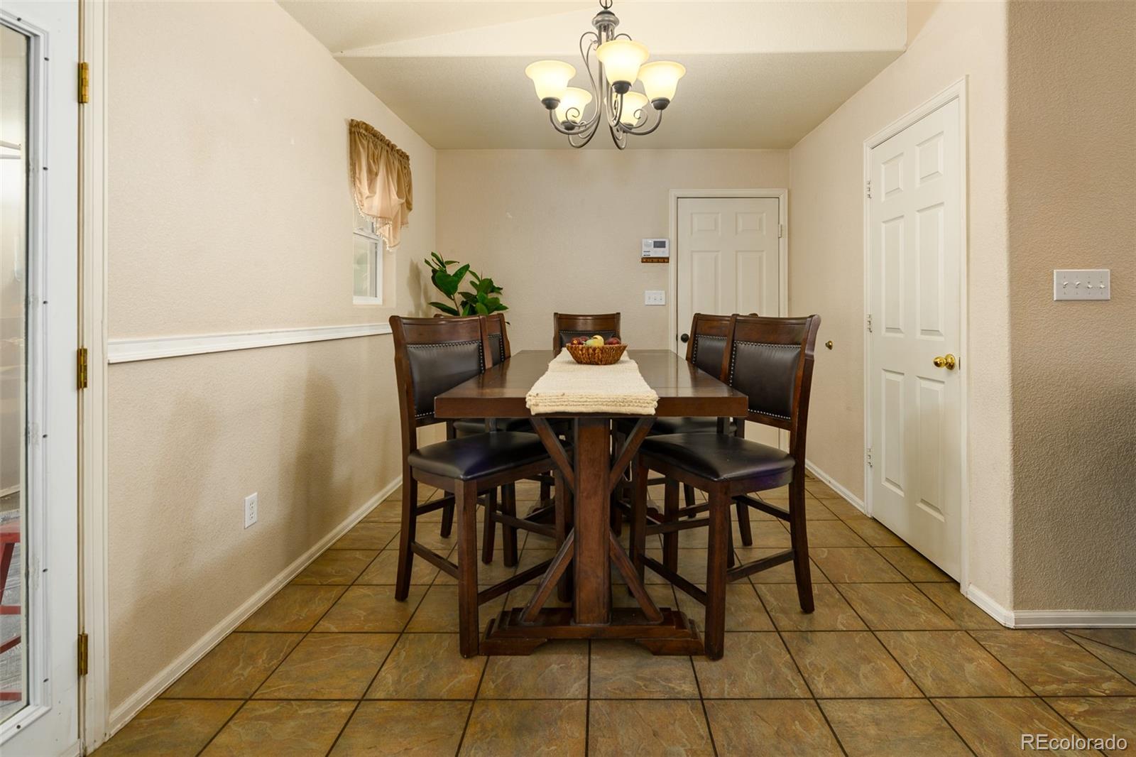 758 E Woodleaf Drive Pueblo CO 81007