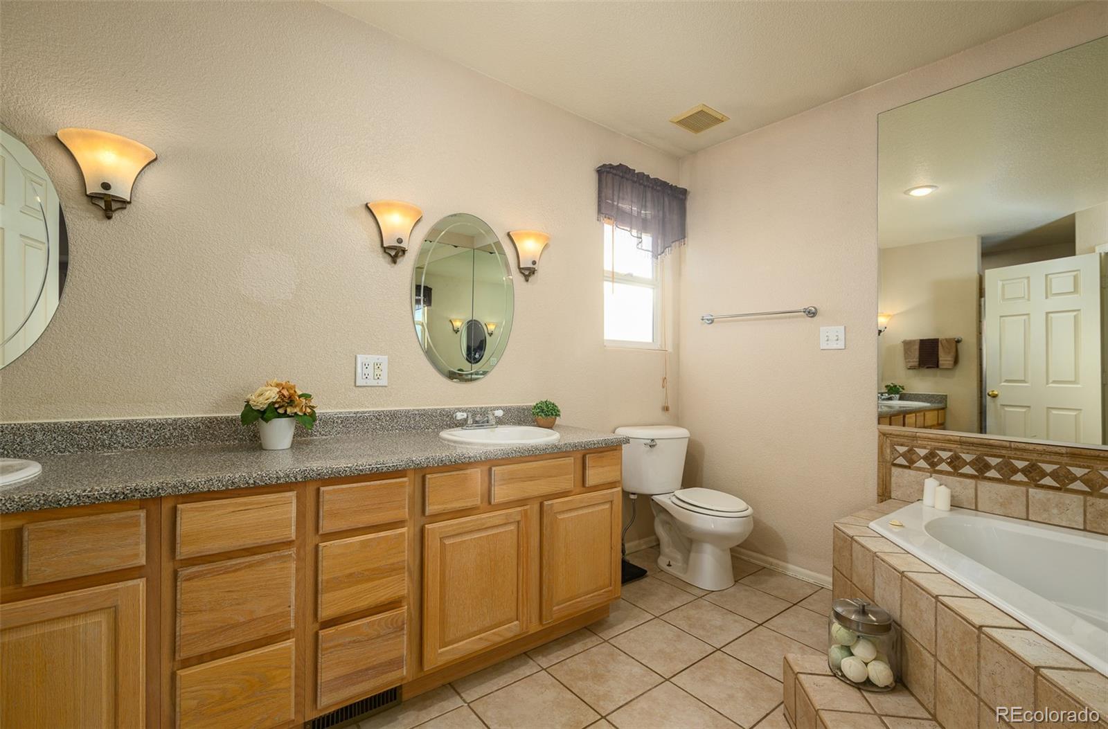 758 E Woodleaf Drive Pueblo CO 81007