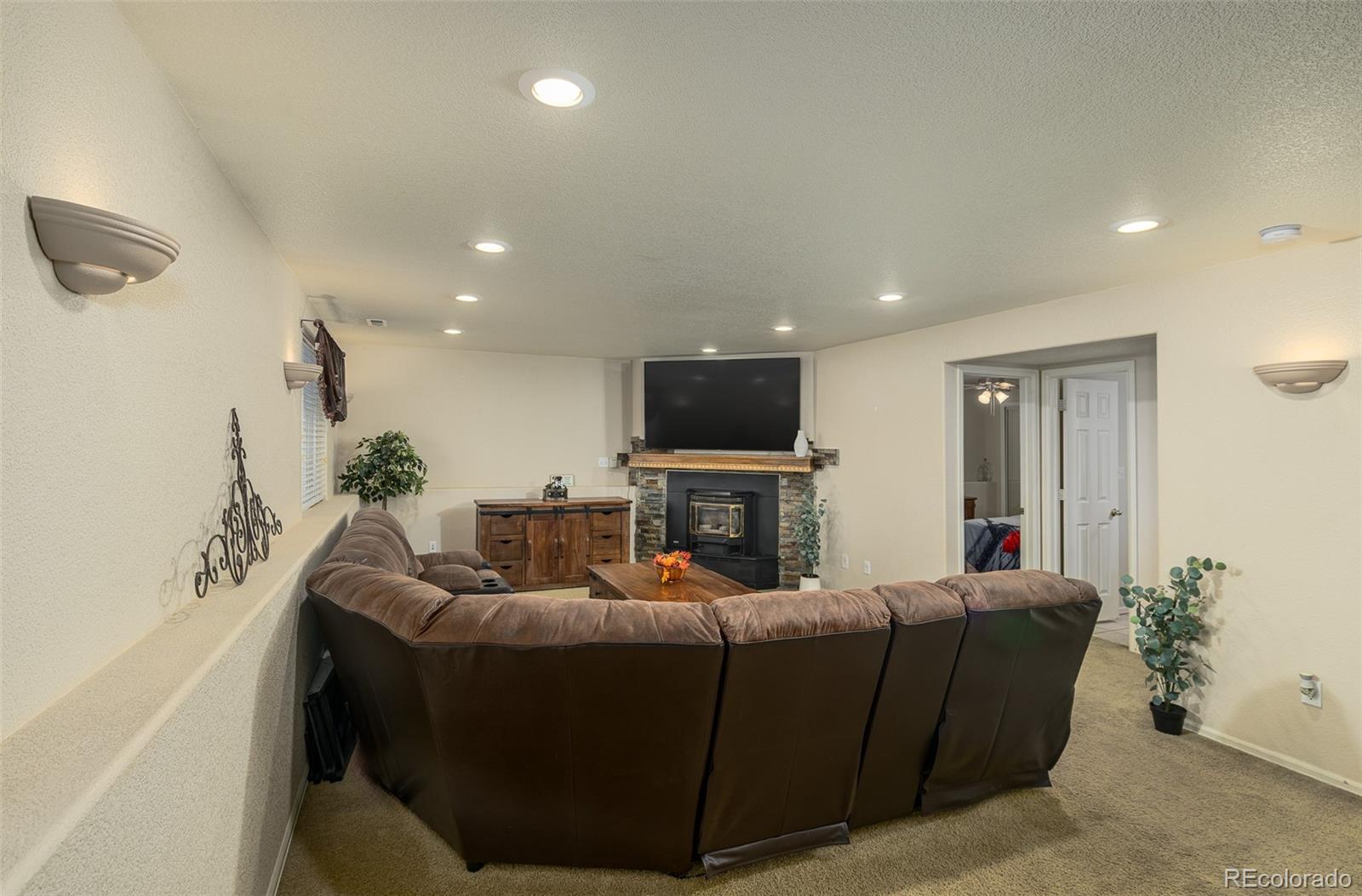 758 E Woodleaf Drive Pueblo CO 81007