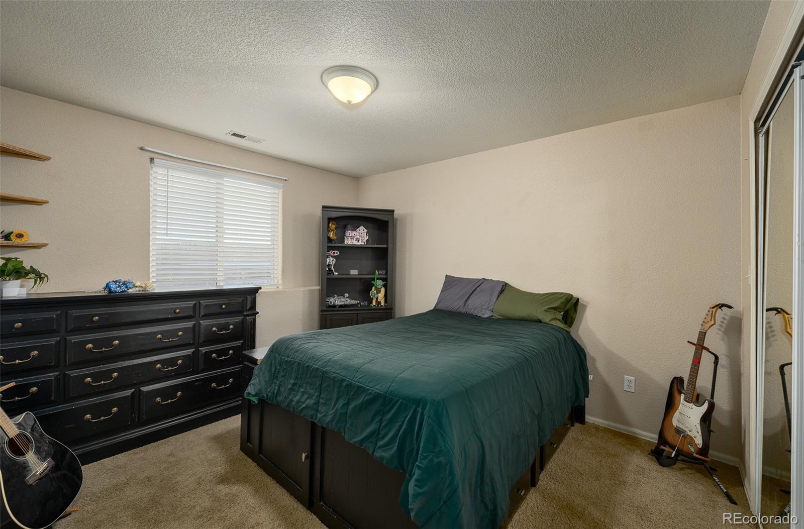 758 E Woodleaf Drive Pueblo CO 81007