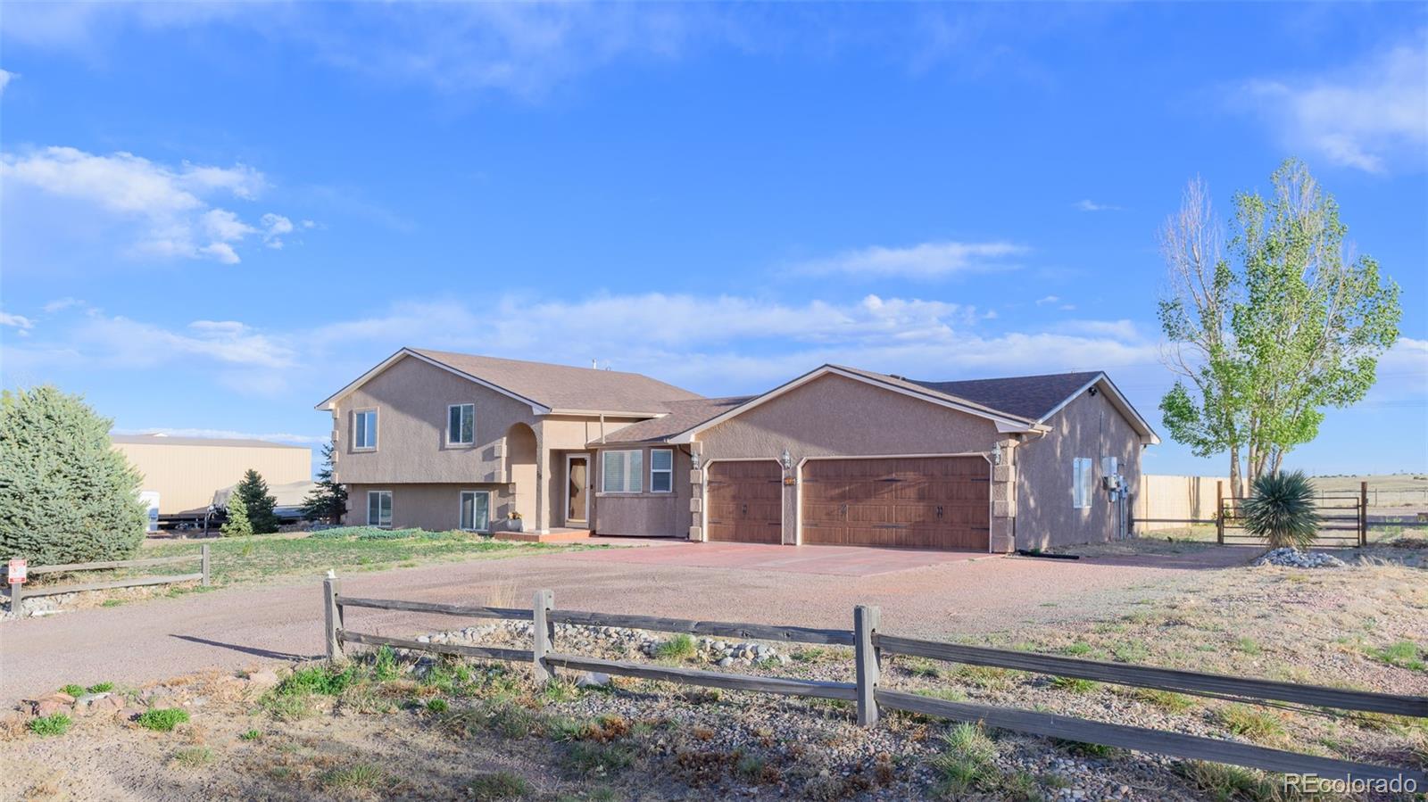 758 E Woodleaf Drive Pueblo CO 81007