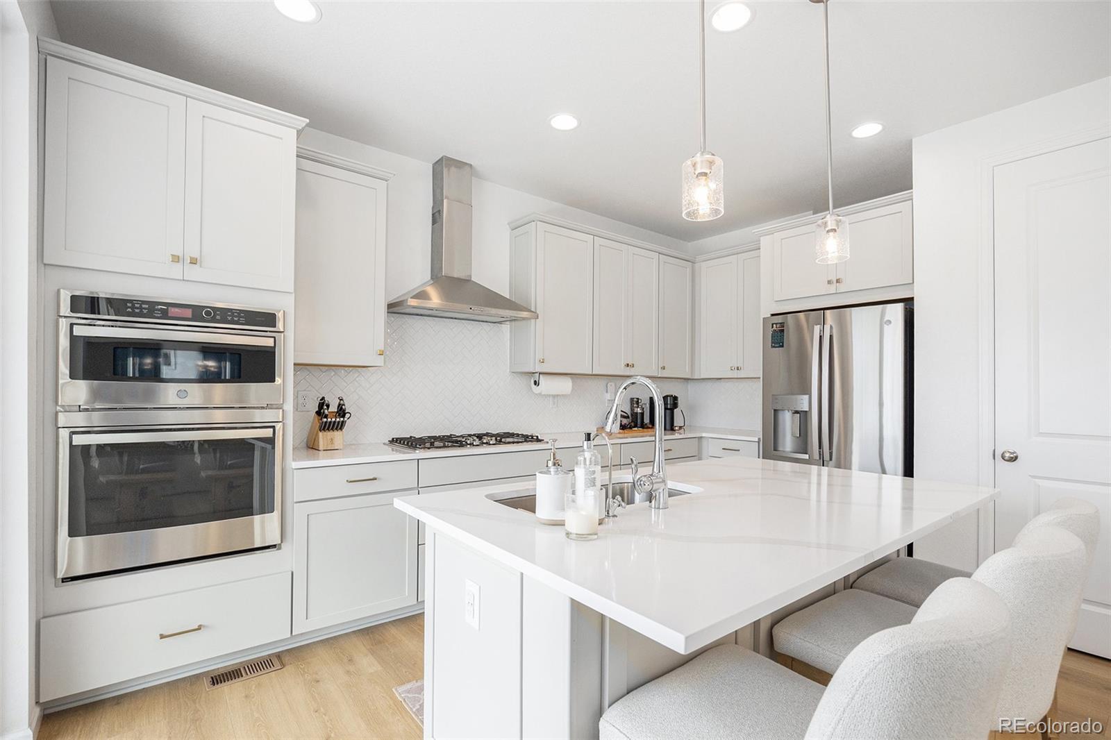 8215 Big Thompson Street Littleton CO 80125