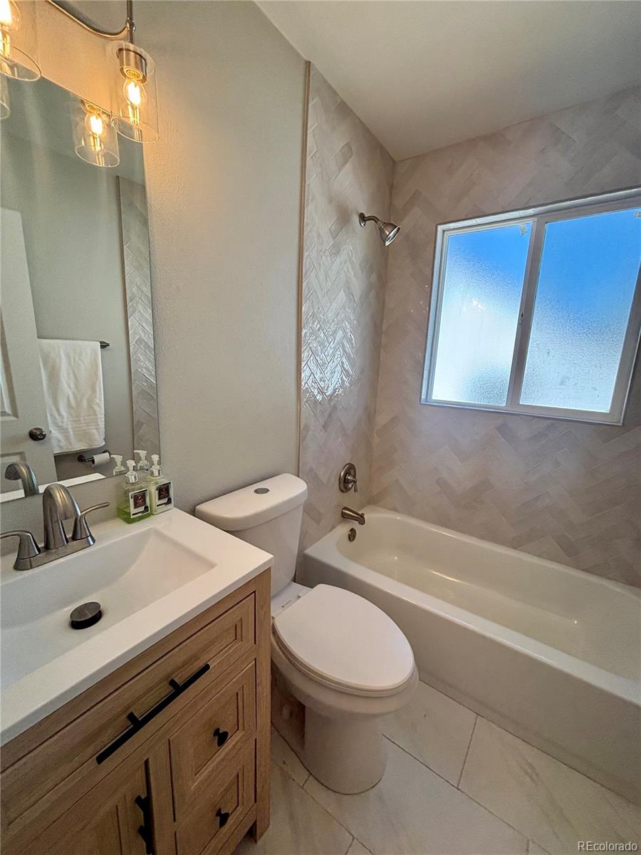 2582 S High Street Denver CO 80210