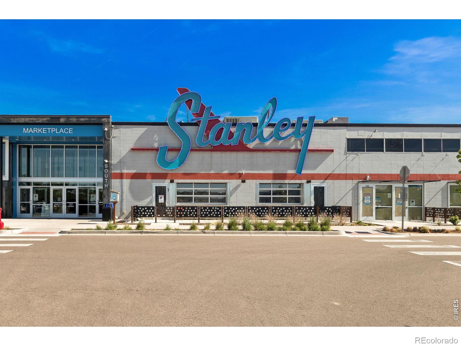 2057 Ironton Street Aurora CO 80010