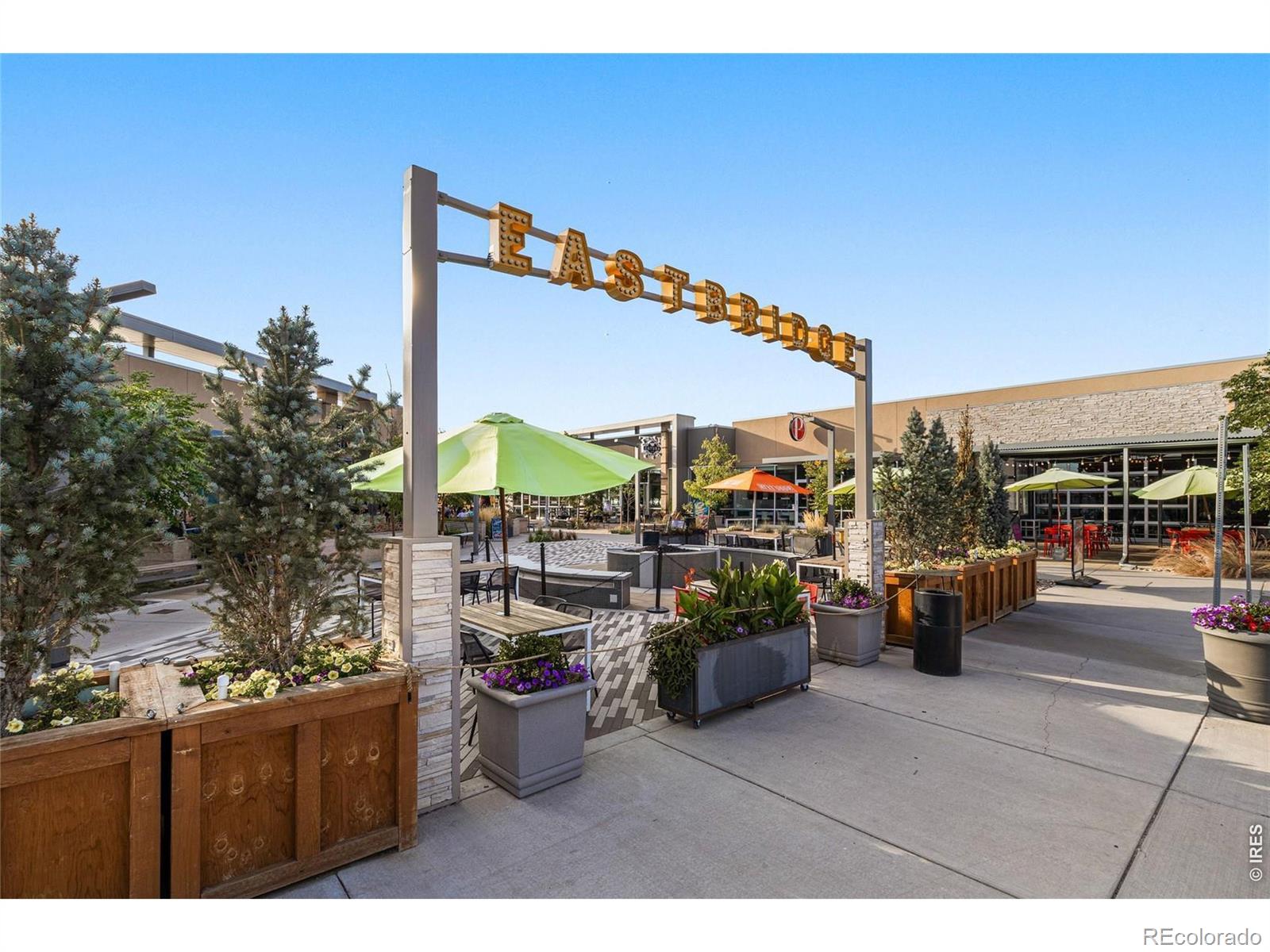 2057 Ironton Street Aurora CO 80010