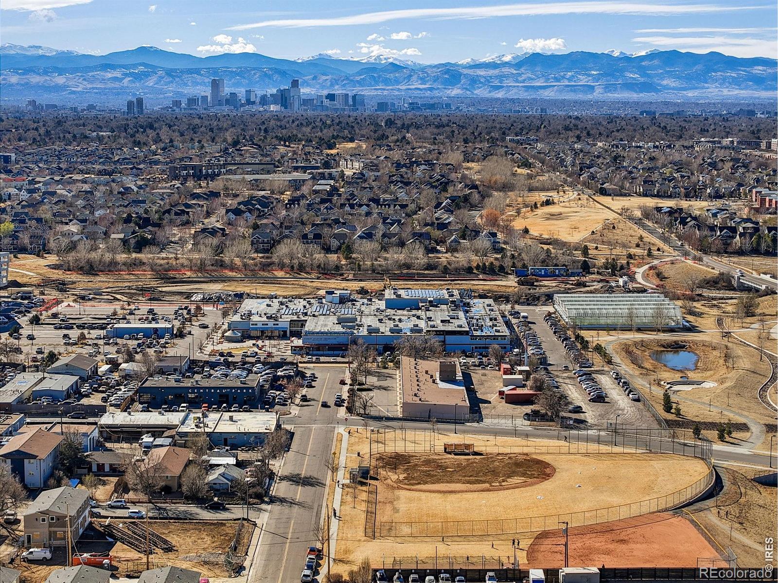 2057 Ironton Street Aurora CO 80010