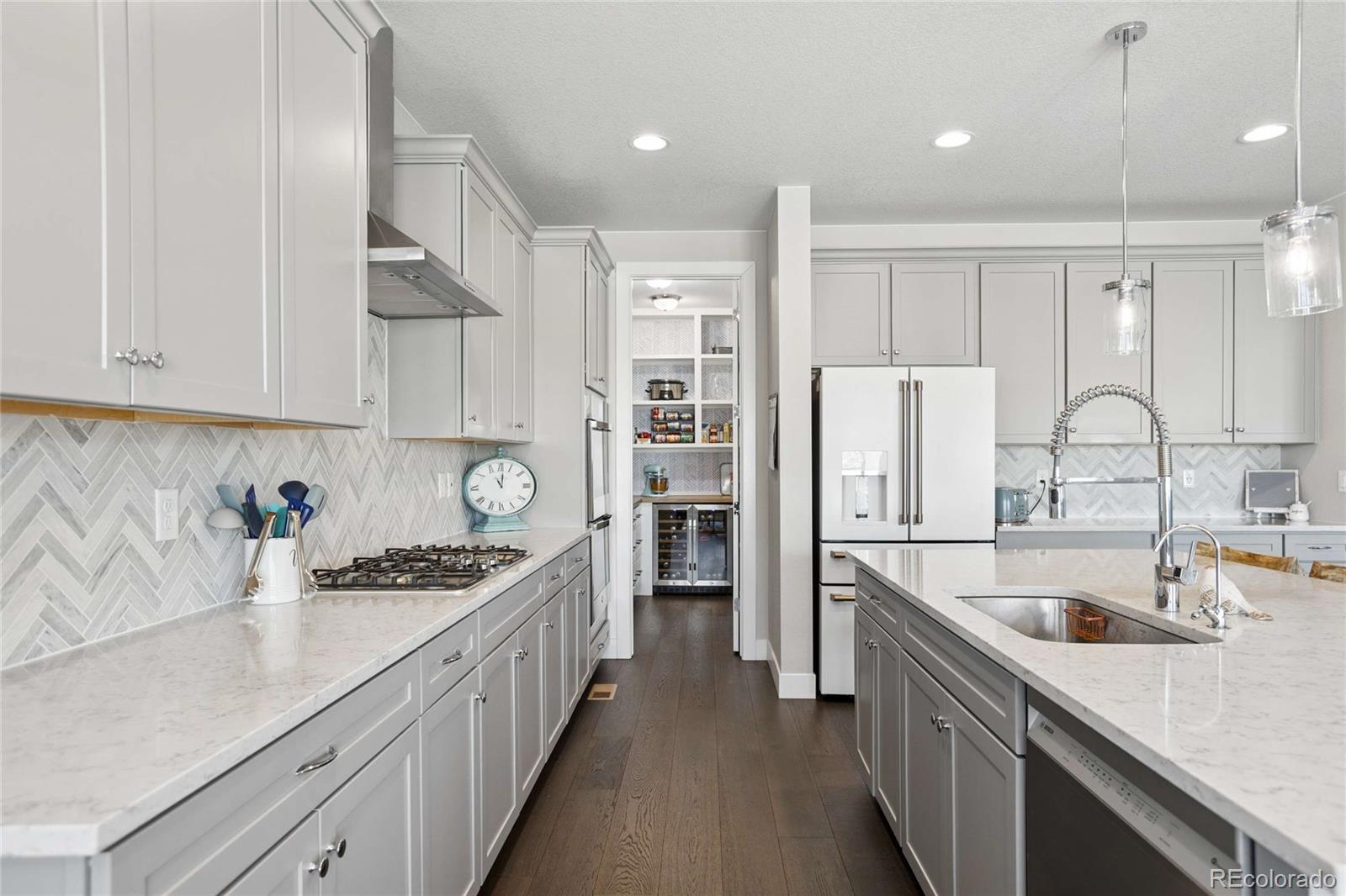 7125 S Uriah Street Aurora CO 80016