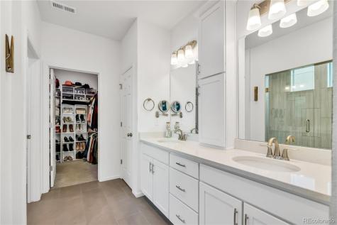 4074 N Picadilly Court Aurora CO 80019