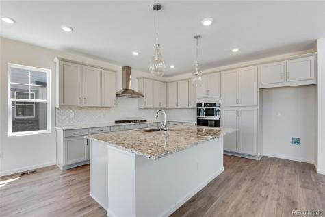 24563 E 34th Avenue Aurora CO 80019