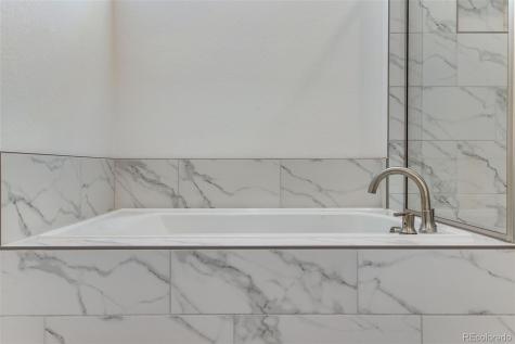 24563 E 34th Avenue Aurora CO 80019