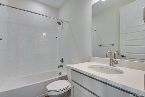 24563 E 34th Avenue Aurora CO 80019
