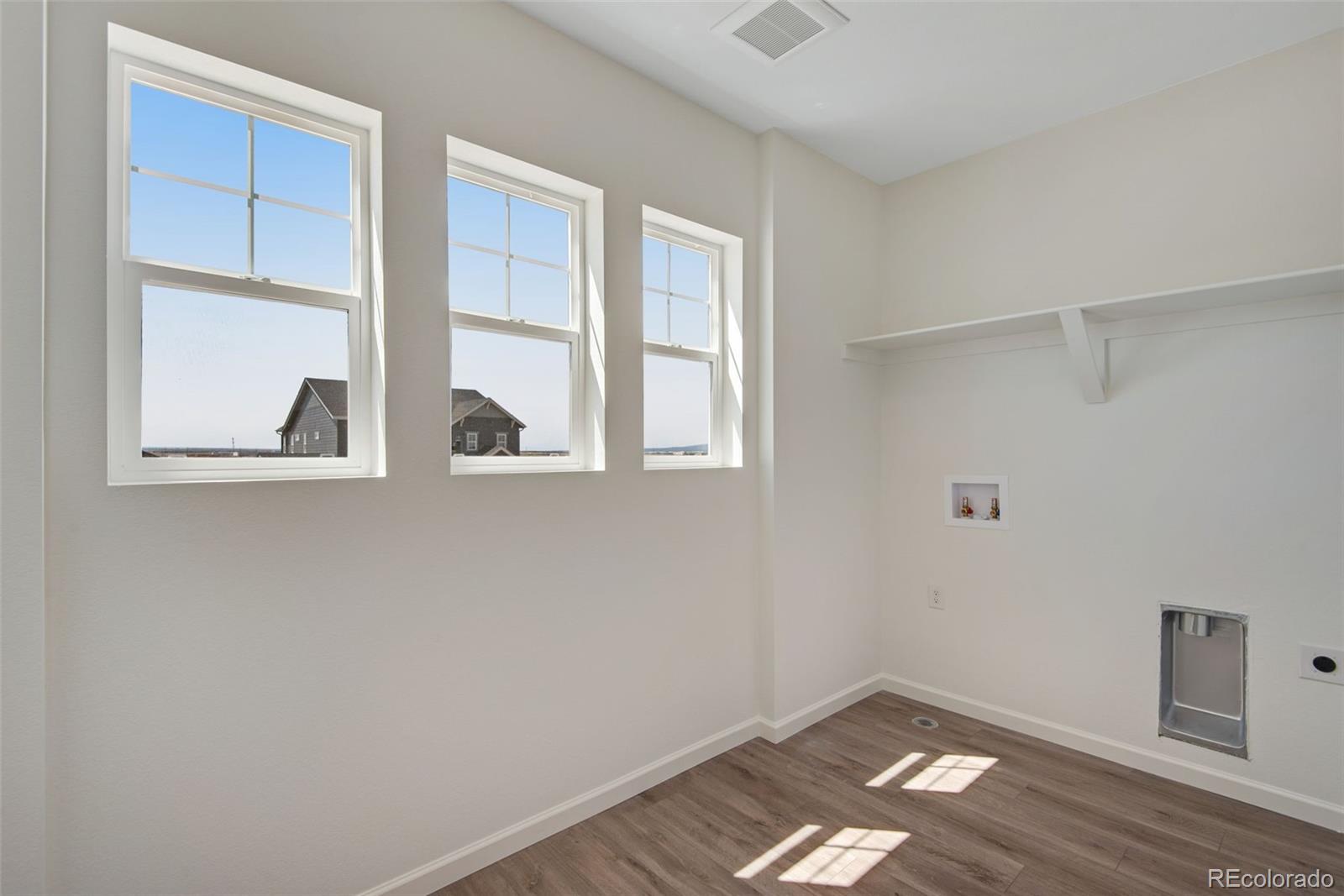24563 E 34th Avenue Aurora CO 80019