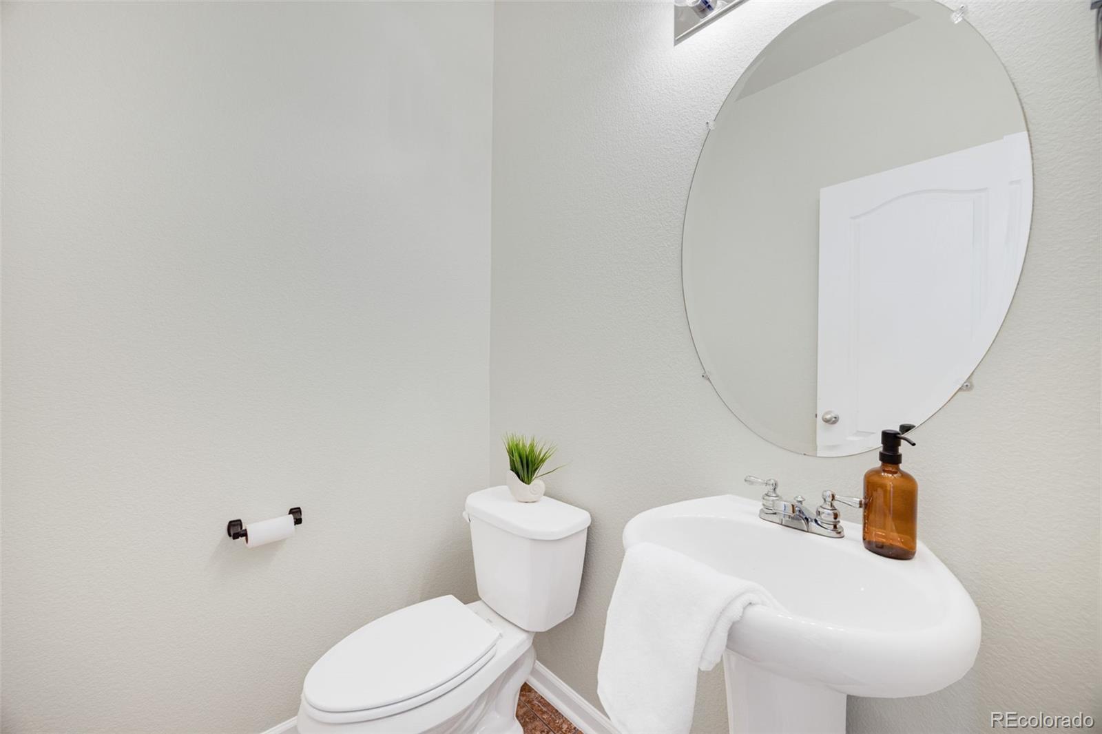26070 E Davies Drive Aurora CO 80016