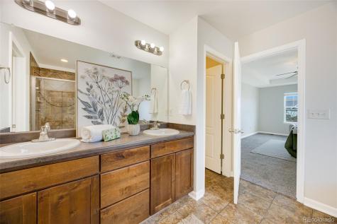 26070 E Davies Drive Aurora CO 80016