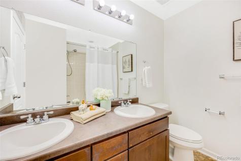 26070 E Davies Drive Aurora CO 80016