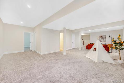 26070 E Davies Drive Aurora CO 80016