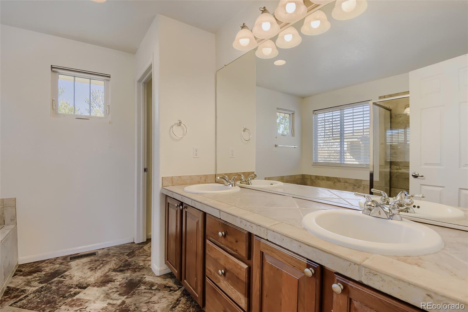 10805 Hickory Ridge Street Highlands Ranch CO 80126