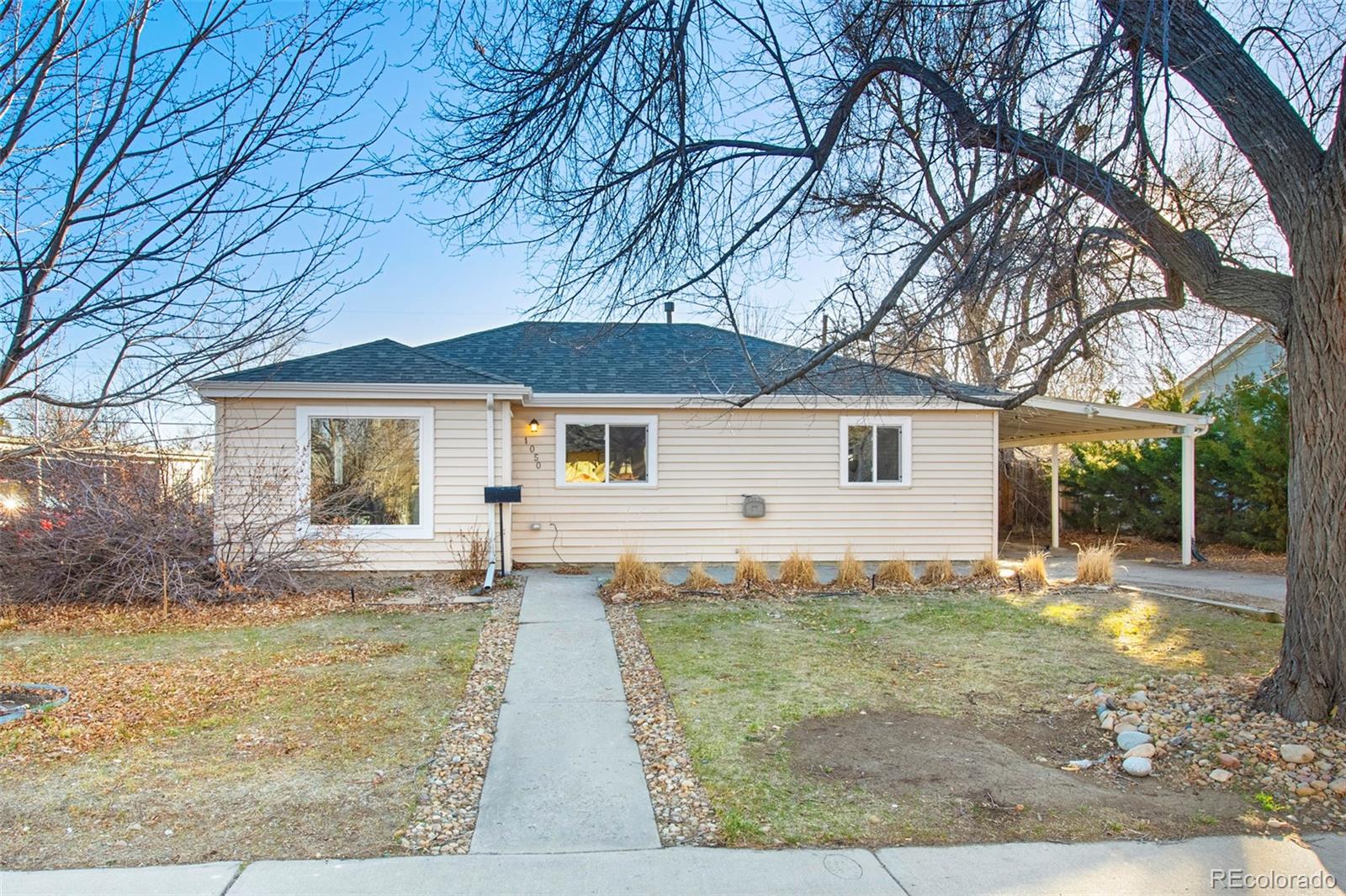 1050 Uvalda Street Aurora CO 80011