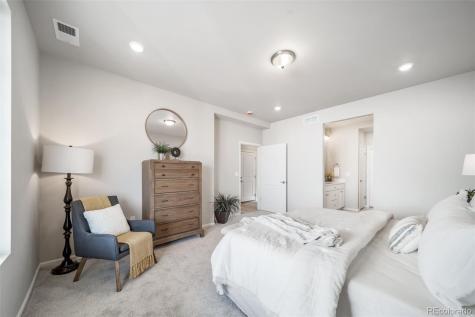 21845 E 51st Drive Aurora CO 80019