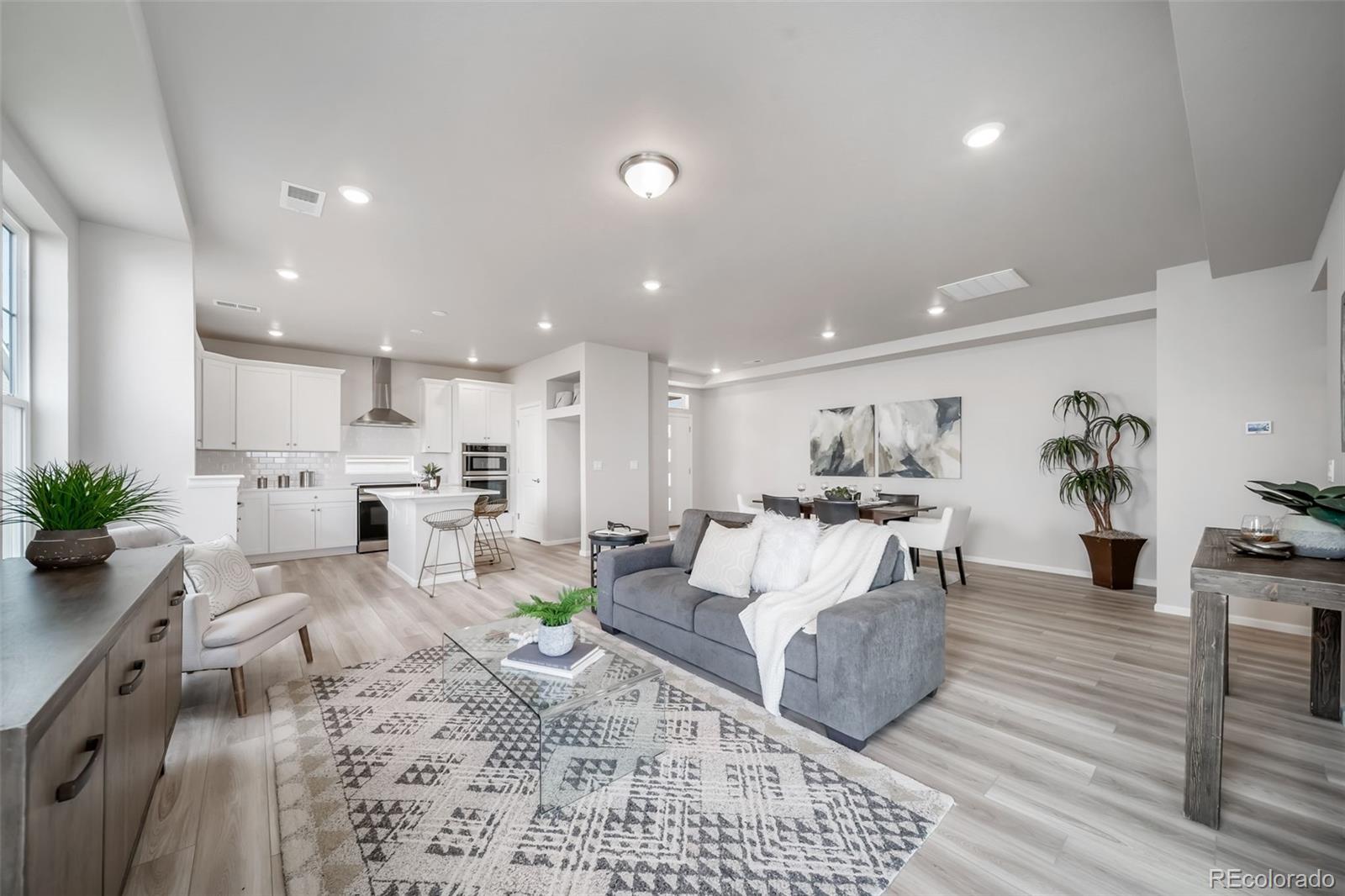 21845 E 51st Drive Aurora CO 80019