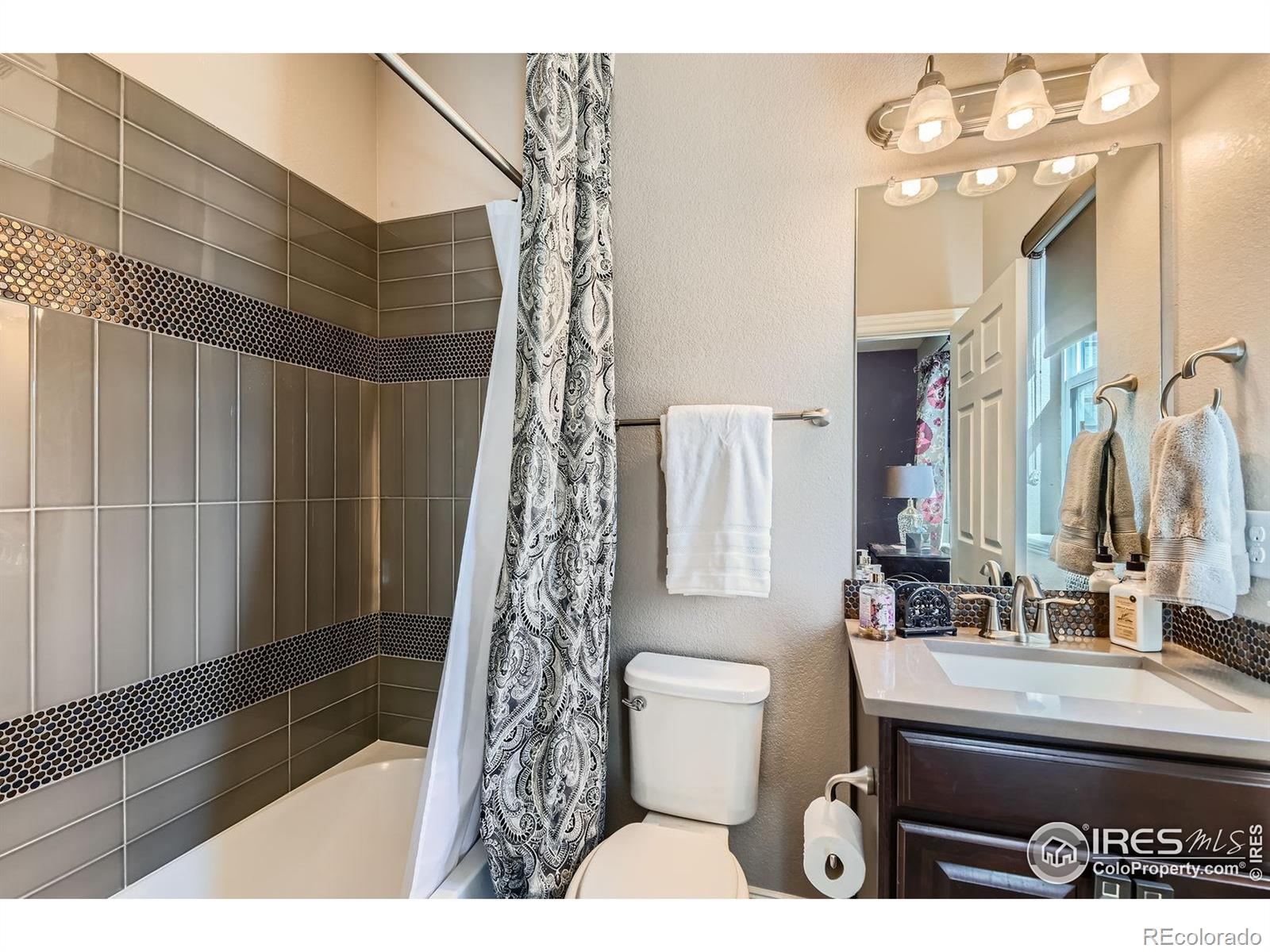 10834 Graphite Street Broomfield CO 80021