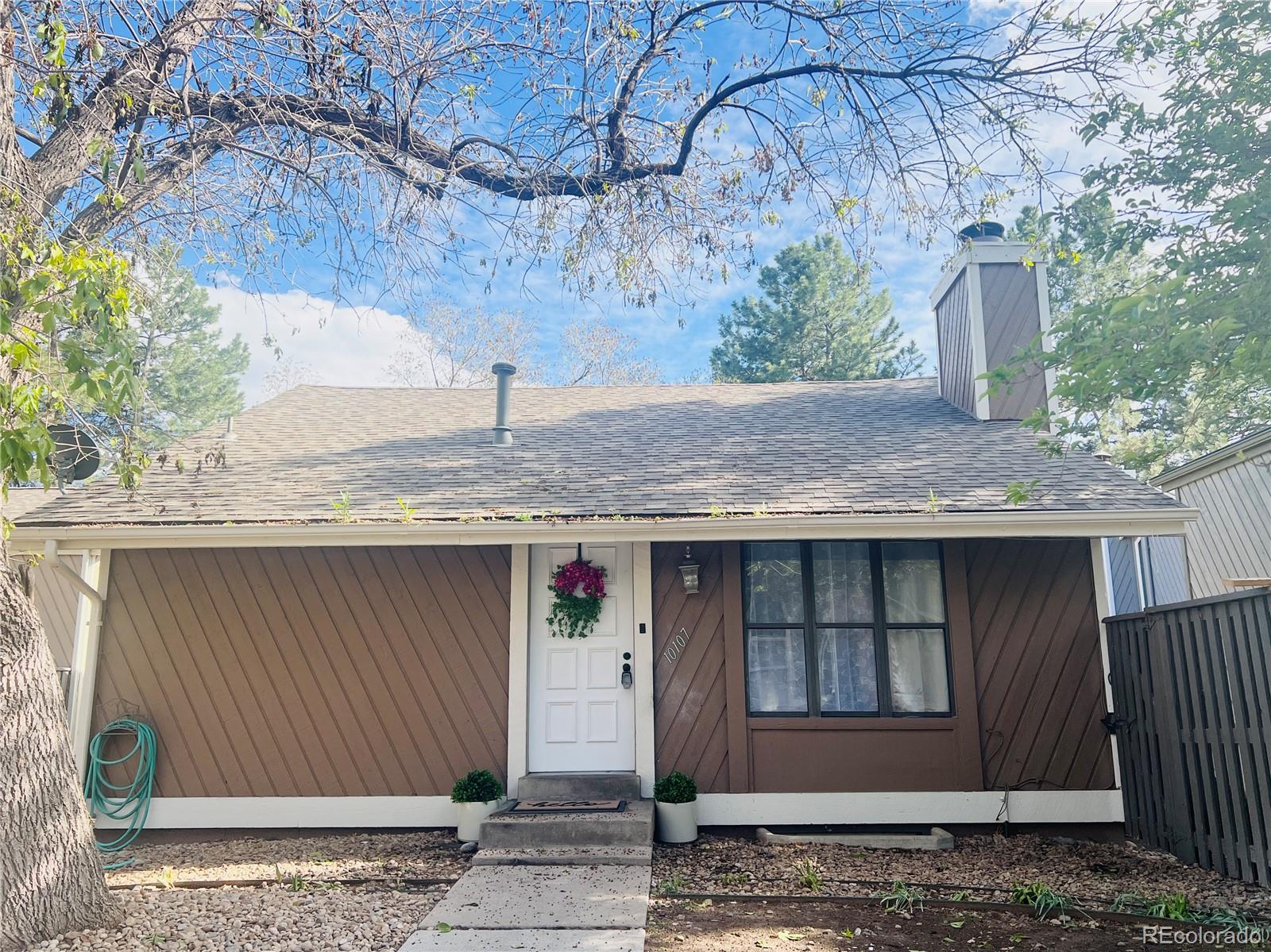 10107 E Peakview Avenue Englewood CO 80111