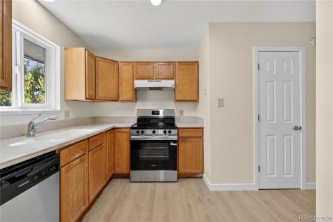 978 S Potomac Way Aurora CO 80012