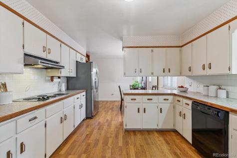 1800 Lewis Court Lakewood CO 80215