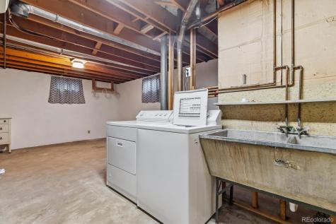 1800 Lewis Court Lakewood CO 80215