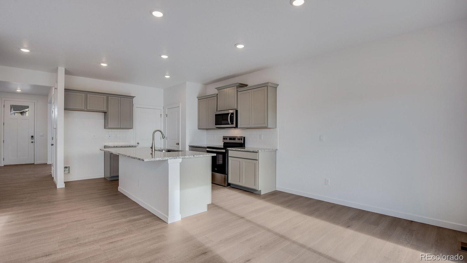 825 S Apex Avenue Fort Lupton CO 80621