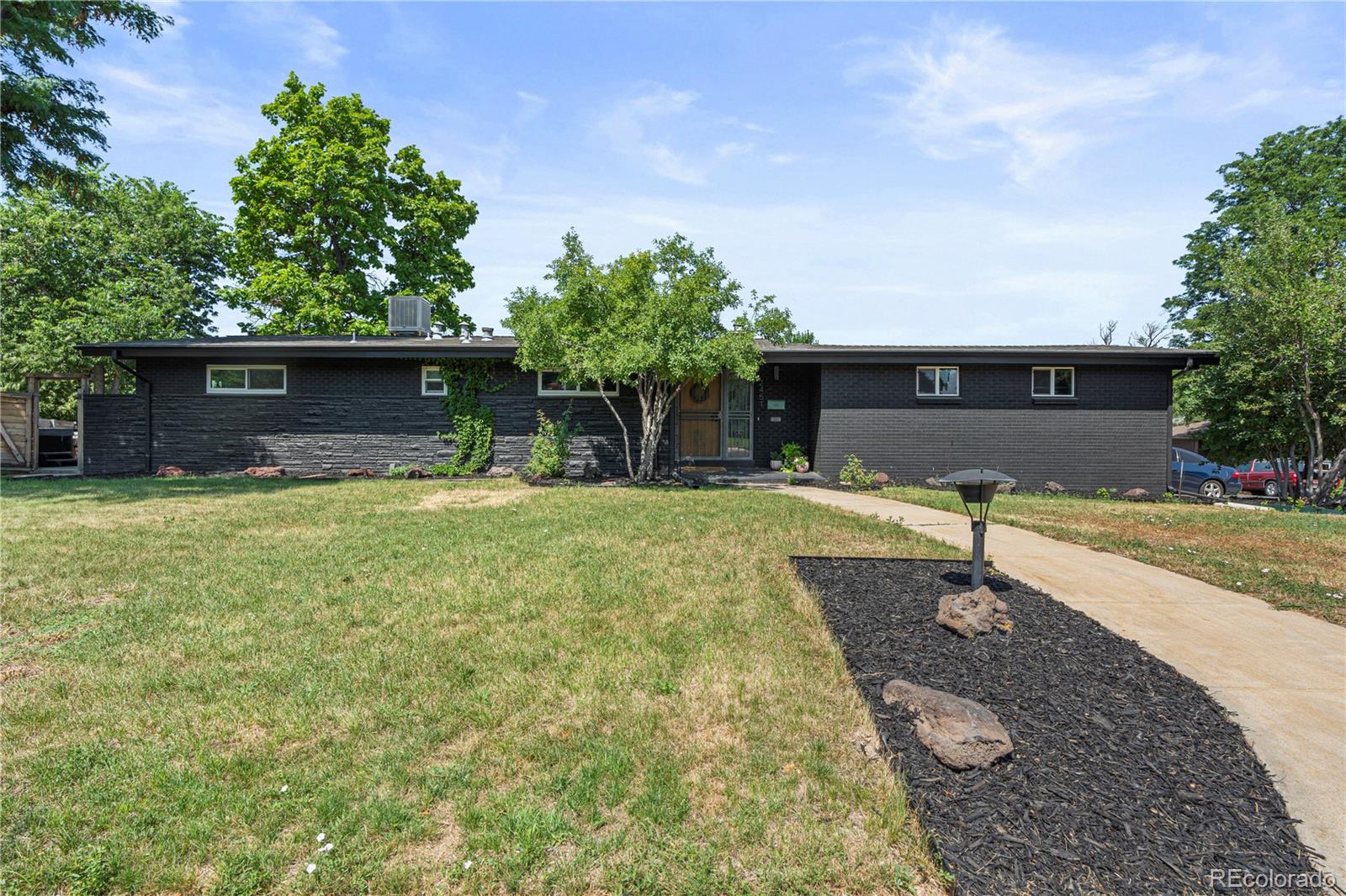 2451 S Ivanhoe Place Denver CO 80222