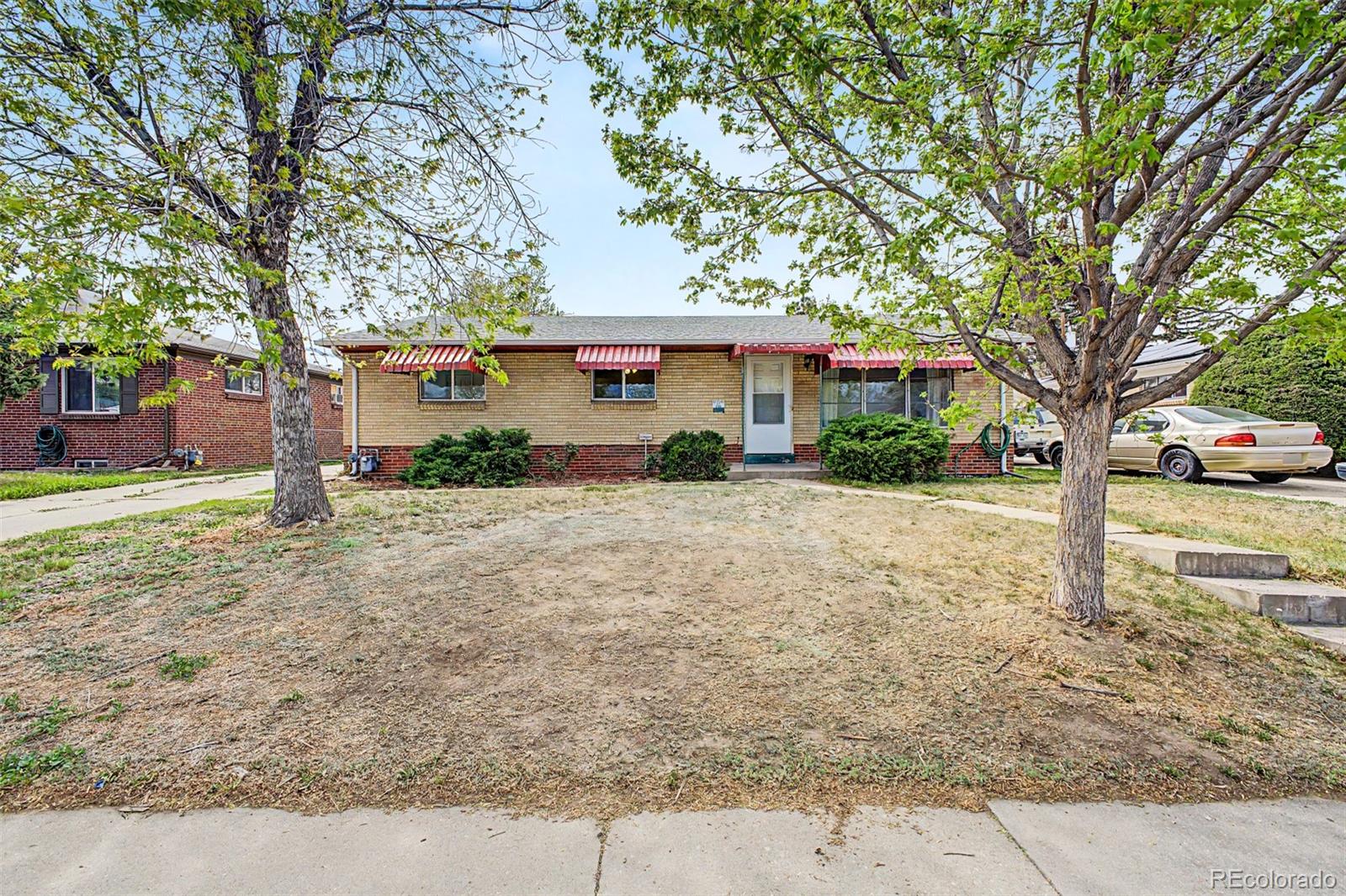 565 Florence Street Aurora CO 80010