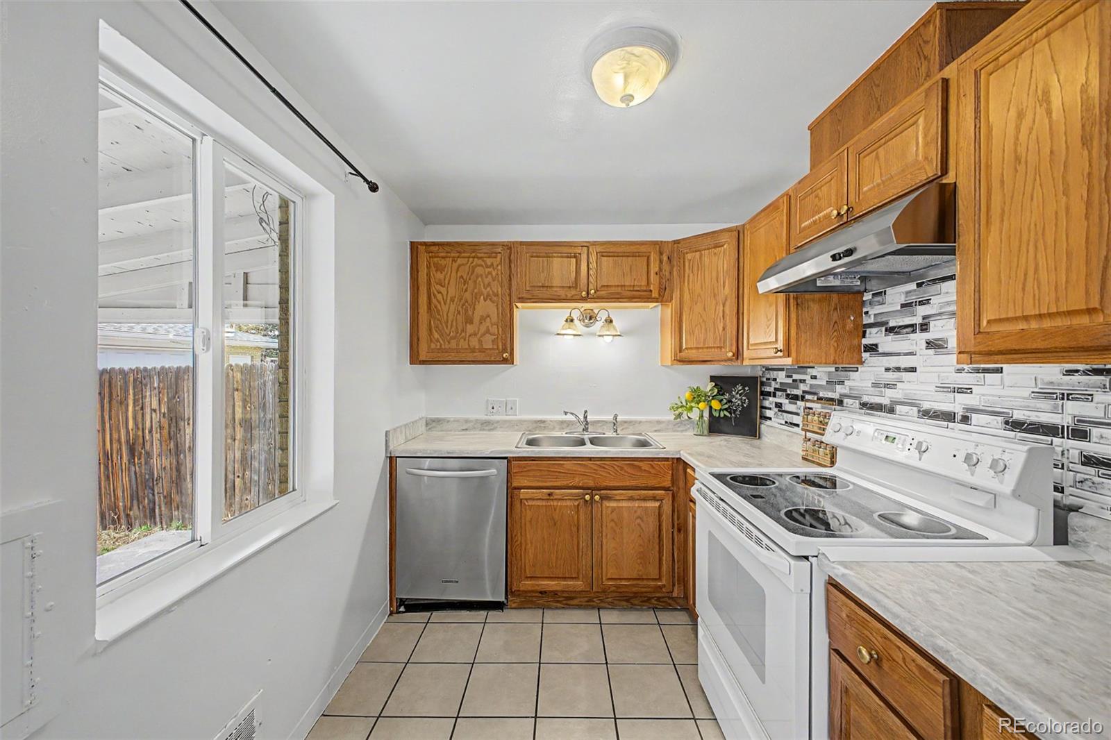 565 Florence Street Aurora CO 80010