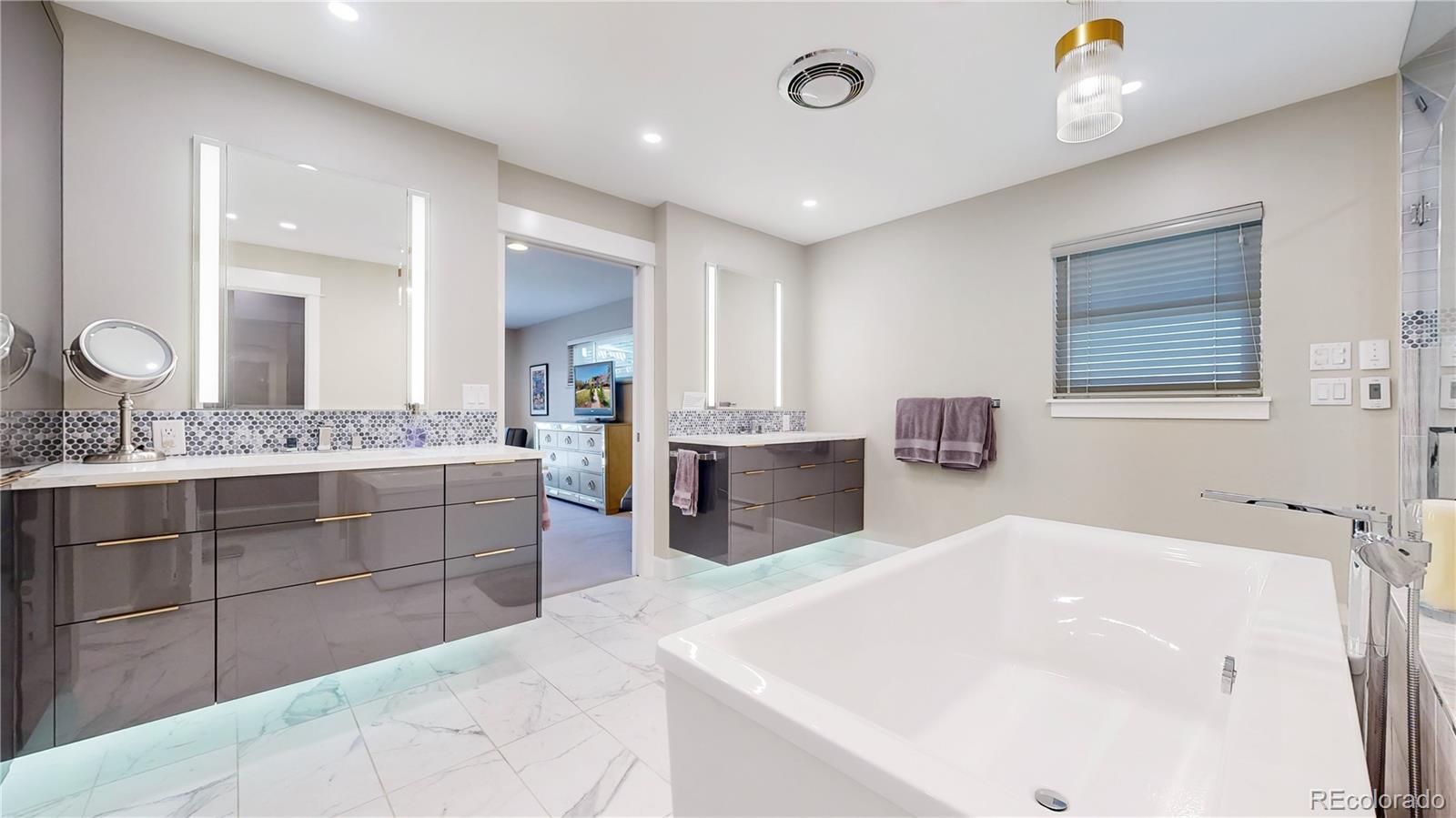 463 Locust Street Denver CO 80220