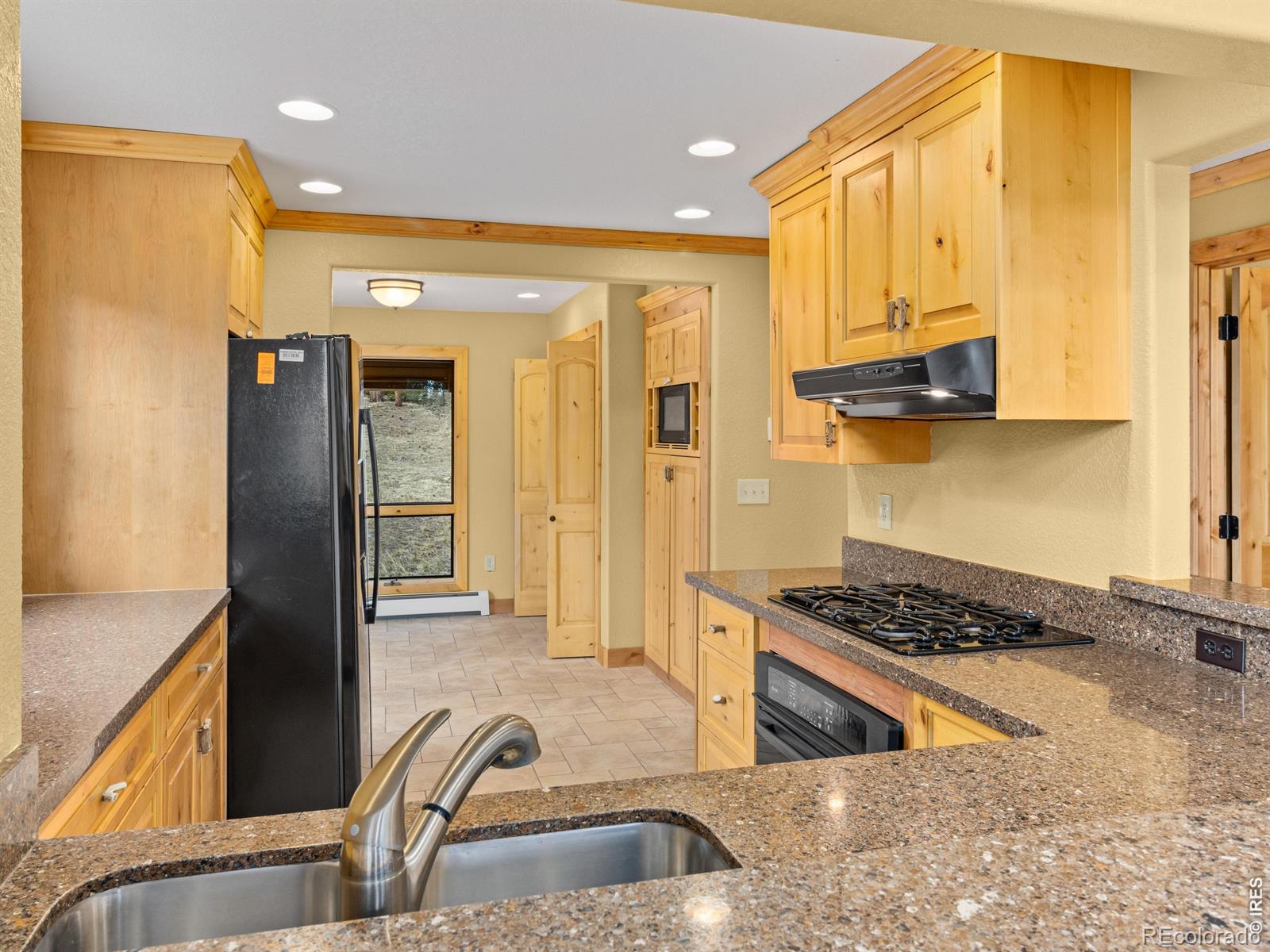 195 Rockledge Circle Lyons CO 80540