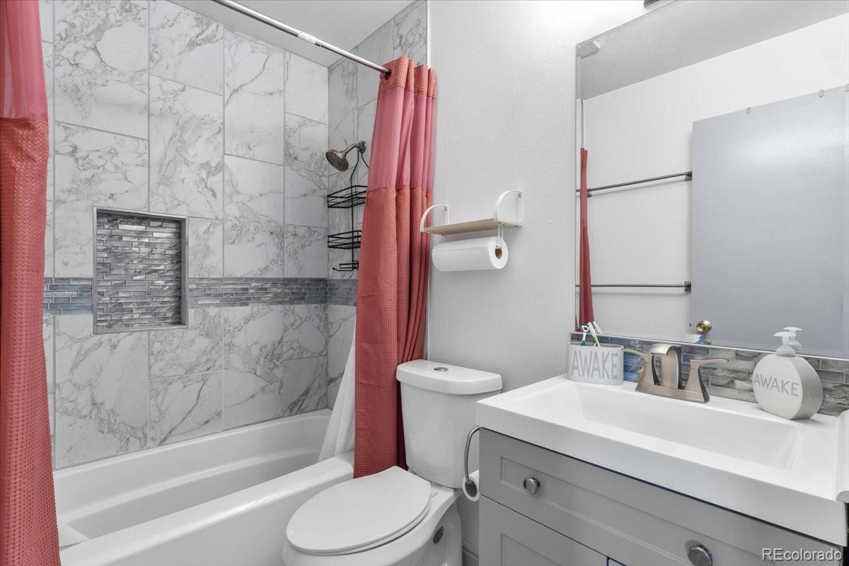 1800 S Monaco Parkway Denver CO 80224