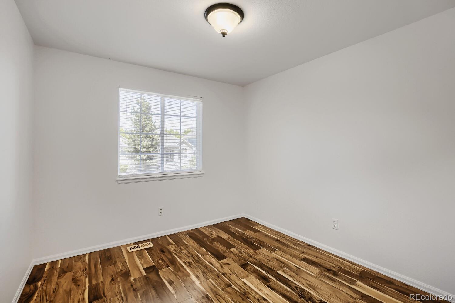 1633 Deerwood Drive Longmont CO 80504