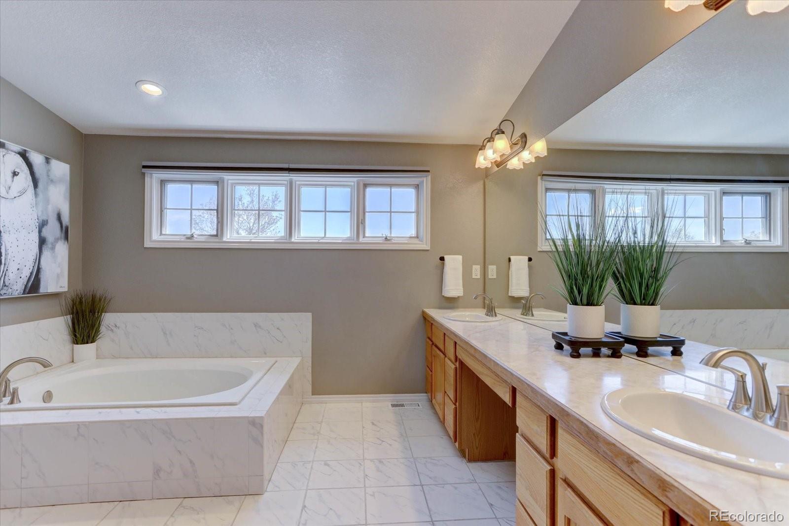 10493 W Peakview Place Littleton CO 80127